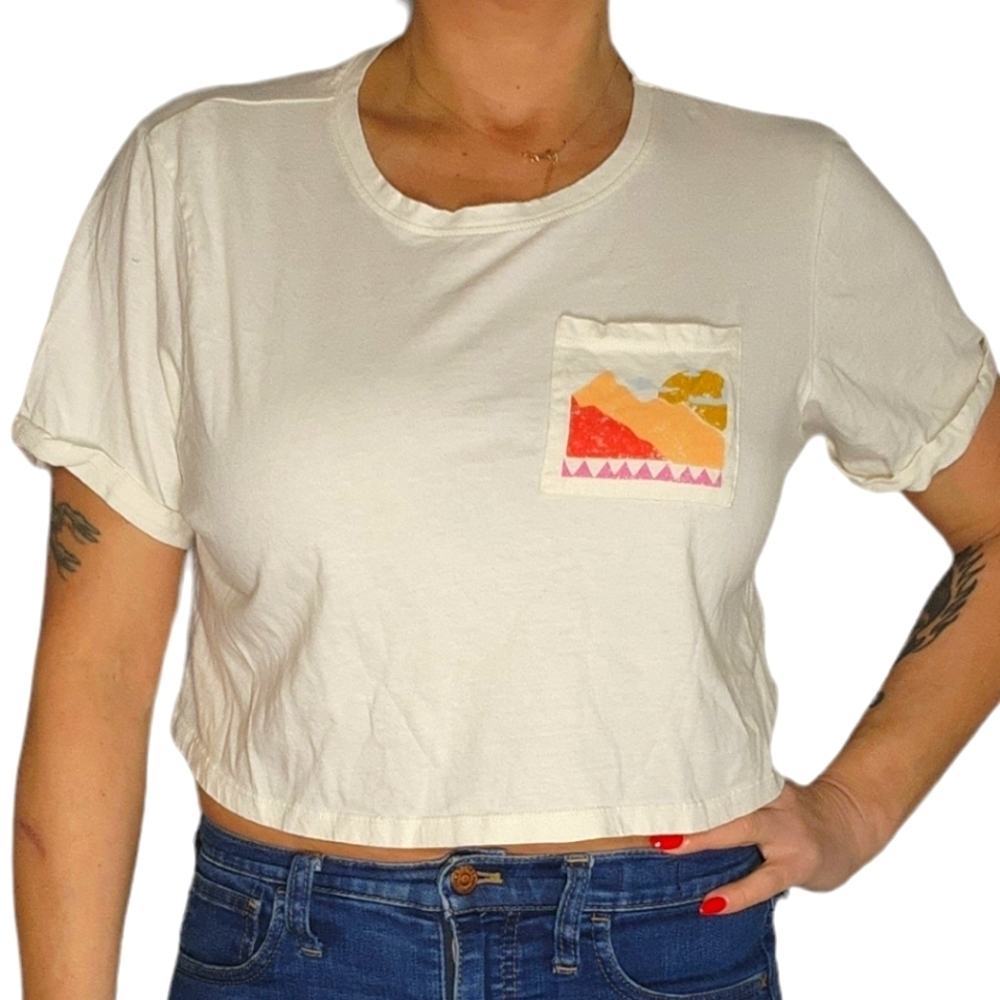 Messy Bun Just Chillin GLACIER PARK Print Cotton Crop Top  Creme Large